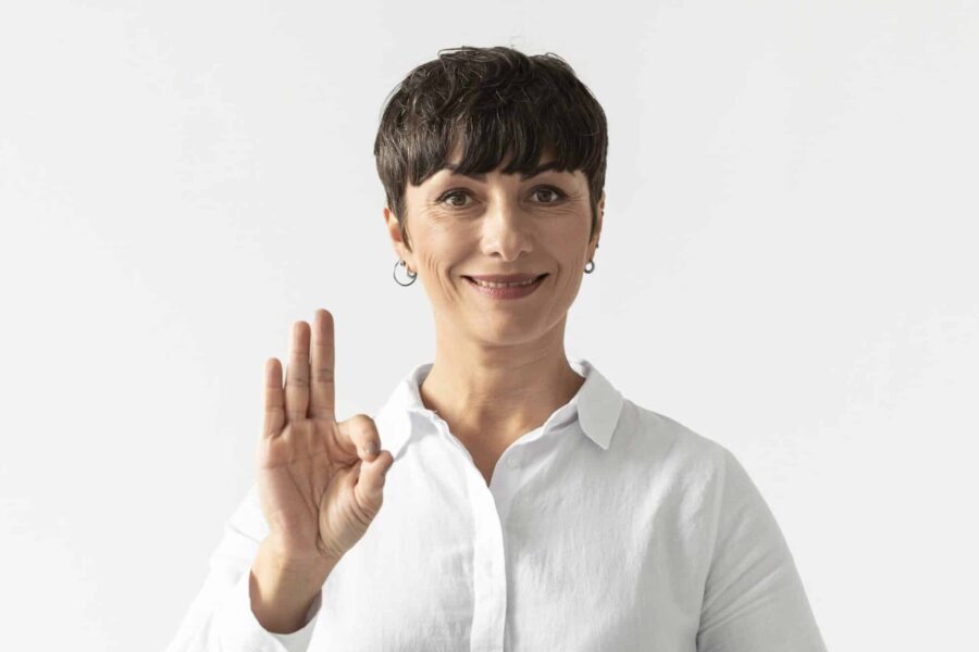 professeur de langue de signes